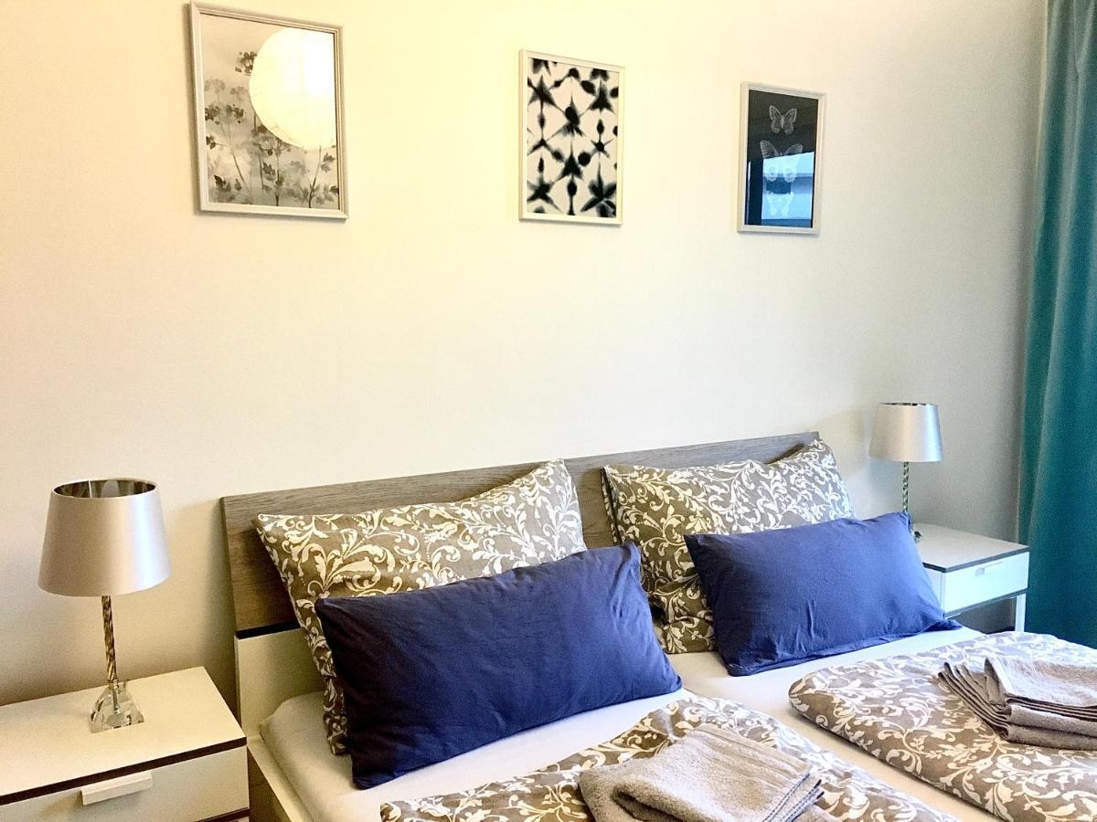 2 Bedroom Apartment Next To Metro U1 And Garage Parking Wina Bagian luar foto